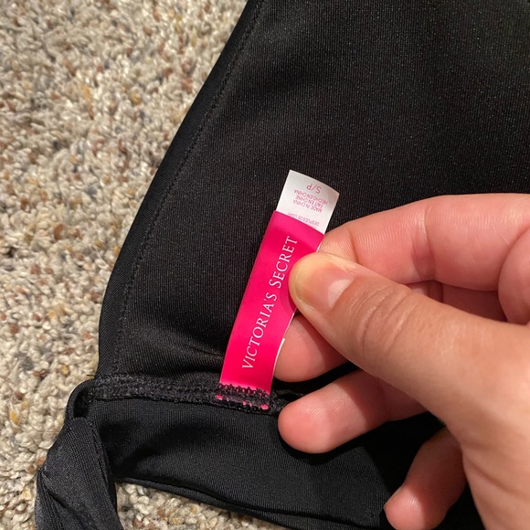 Bundle of Women’s Bikini Tops - Picture 5 of 5